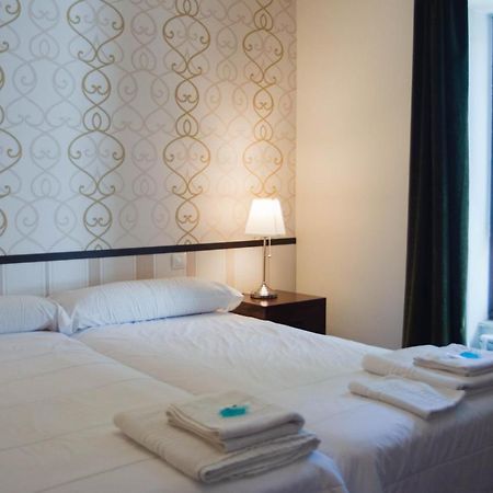 Casa Del Cura Hotel Лас Навас дел Маркес Екстериор снимка